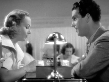 via: https://theblondeatthefilm.com/2013/12/02/hands-across-the-table-1935/