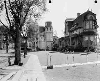 via: http://www.tcm.com/tcmdb/title/310/Meet-Me-in-St-Louis/#tcmarcp-146913-146901