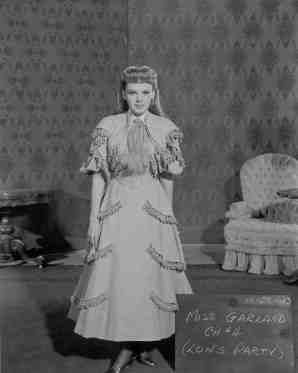 via: http://www.tcm.com/tcmdb/title/310/Meet-Me-in-St-Louis/#tcmarcp-146884-146878