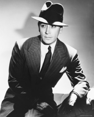 via: http://classicmoviechat.com/tag/george-raft/
