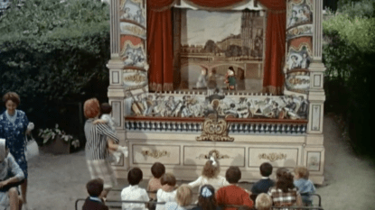 Paris When It Sizzles puppet