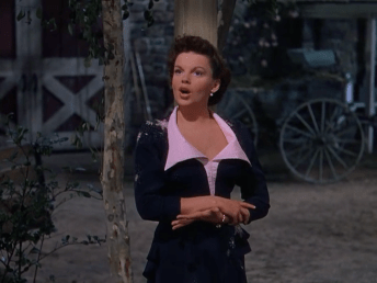 Summer Stock Garland Friendly Star