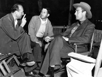 From left to right: Michael Curtiz, Sol Polito, and Randolph Scott via: http://cinehollywood.e-monsite.com/pages/les-grand-realisateur-hollywoodiens/michael-curtiz.html