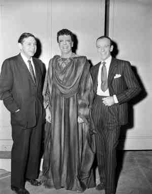 via: http://www.tcm.com/tcmdb/title/3539/The-Band-Wagon/tcm-archives.html#tcmarcp-159581-159575