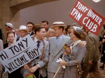 The Band Wagon - 010