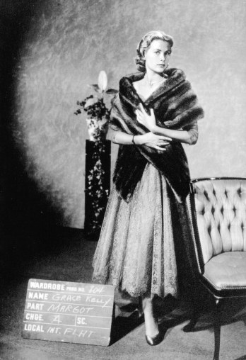 via: http://the.hitchcock.zone/wiki/Hitchcock_Gallery:_Dial_M_for_Murder_(1954)