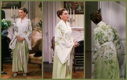 Easter Parade Garland robe