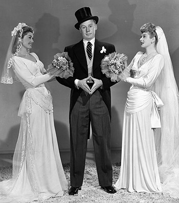 via: http://www.lucyfan.com/photoweek251.html