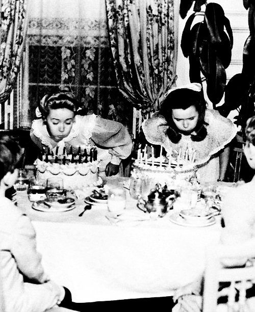 Two Weeks with Love: Jane Powell and Debbie Reynolds