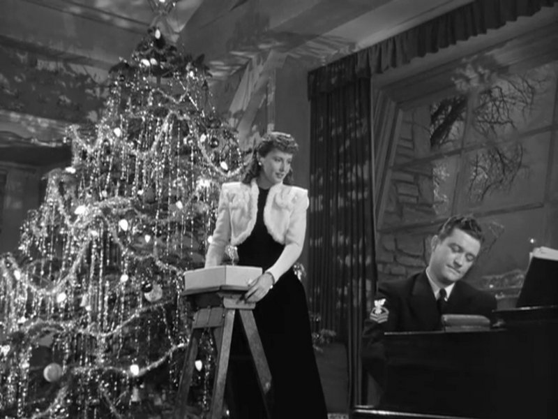 Christmas in Connecticut: Barbara Stanwyck and Dennis Morgan