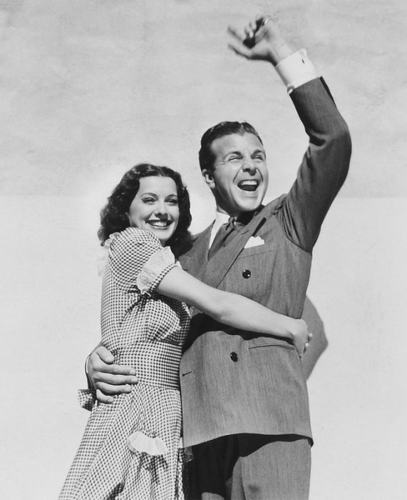 Christmas in July: Dick Powell and Ellen Drew