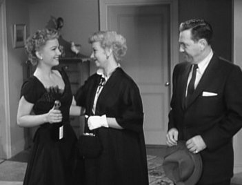 The Blue Gardenia: Anne Baxter and Ann Sothern